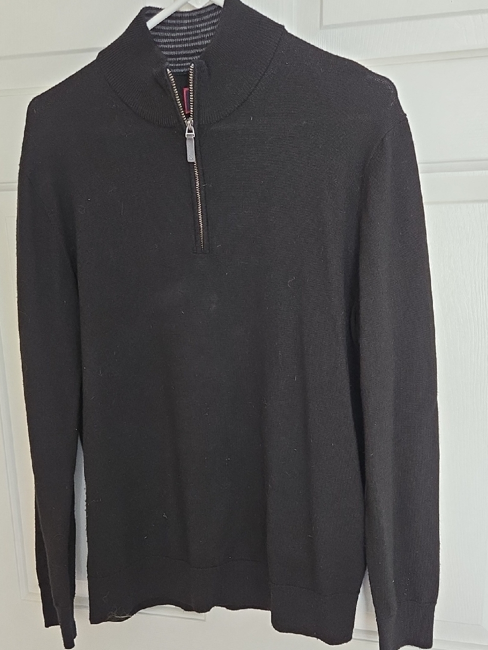 UNTUCKit Men's Black 1/4 -Zip Sweater. Merino Wool. Medium.